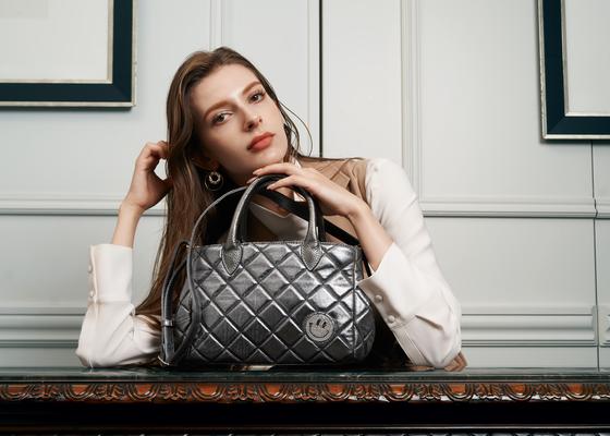 サロンドアルファード　高槻阪急スクエア店のアルバイト写真