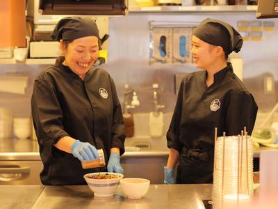焼きたてのかるび 綾瀬駅東口店(全時間帯スタッフ)のアルバイト写真