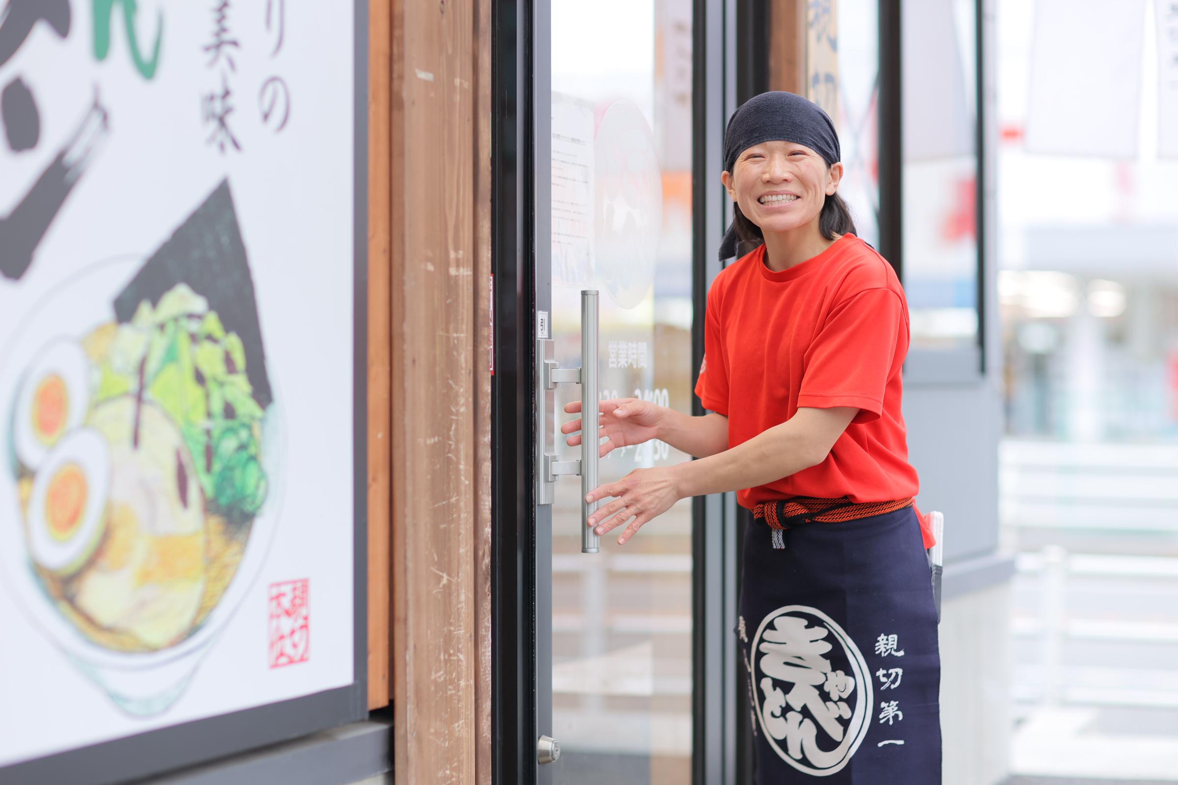 【短時間勤務OK】きゃべとんで働こう！賢く稼げるランチスタッフ大...