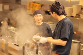 熟成醤油ラーメン きゃべとん 富士宮店(深夜スタッフ)のアルバイト写真