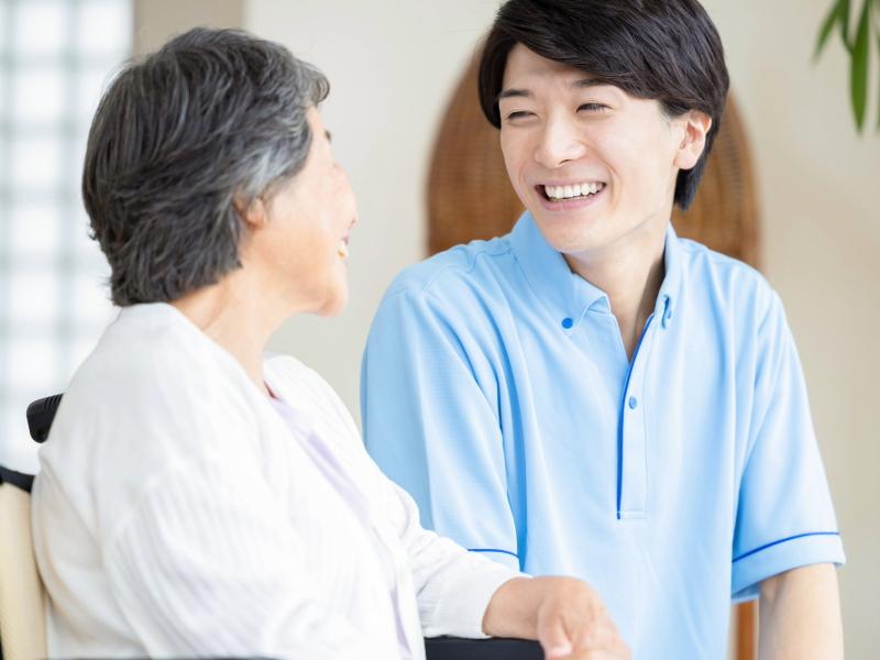 介護業界で長く活躍してほしいからこそ、もっと働き方に選択肢を！