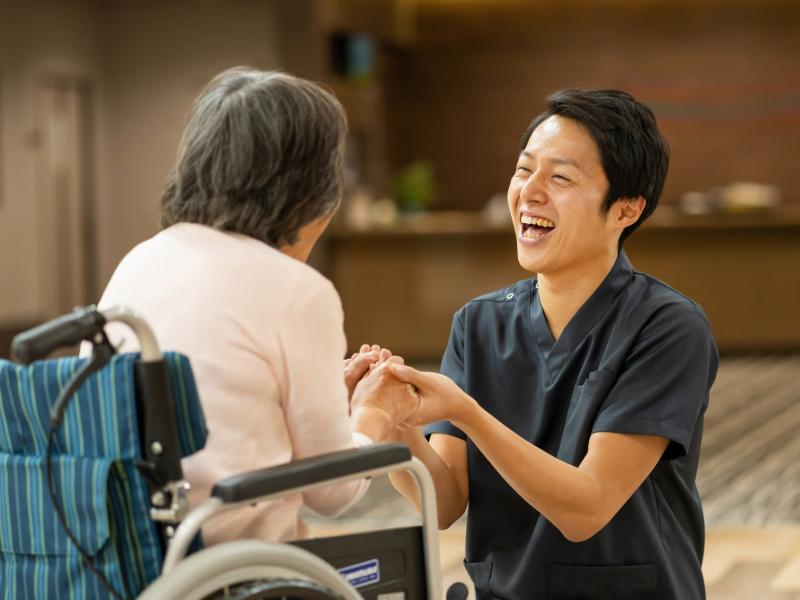 介護業界で長く活躍してほしいからこそ、もっと働き方に選択肢を！