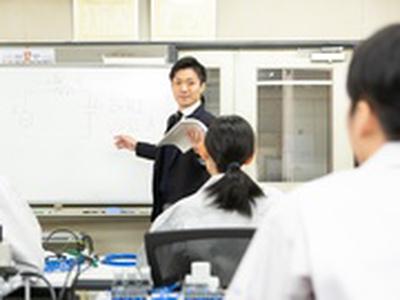 株式会社日本技術センター ／【勤務先】研修中1か月：神戸市兵庫区⇒研修後：青森県六ケ所村★大手メーカーで稼げる★月収72万円超！日払いOK！20～30代男性活躍中！！127のアルバイト写真