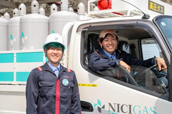 株式会社エナトラ 東海配送拠点【LPガス配送・業務委託】／3-1のアルバイト写真