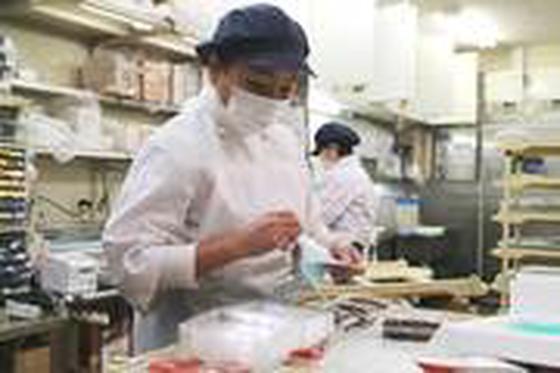 Odakyu OX 秦野店(パート)水産技術スタッフのアルバイト写真