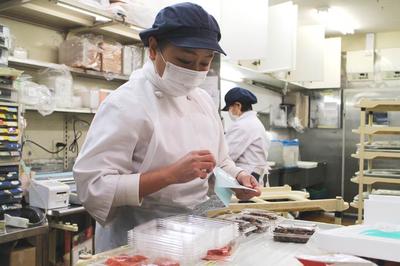 Odakyu OX 新百合ヶ丘店 (パート)水産技術スタッフのアルバイト写真