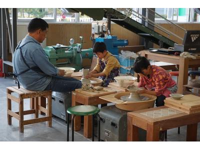 窯元織部　本店　陶芸体験指導員のアルバイト