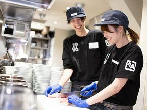 牛角焼肉食堂 ららぽーと湘南平塚店_2のアルバイト写真