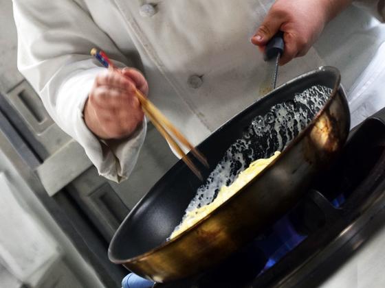 ホテルグランドティアラ南名古屋（朝食調理/AP）【102220N】のアルバイト写真