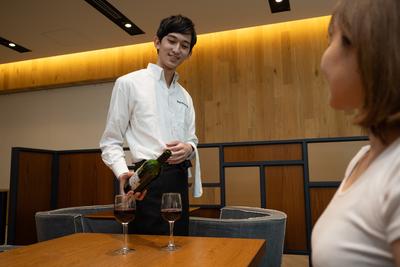 Royal Garden Cafe 天神店/304092のアルバイト写真