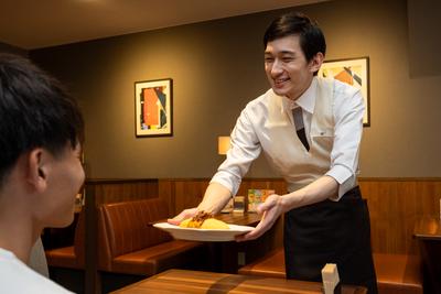 ロイヤルホスト 桂店のアルバイト写真