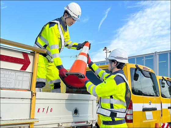 株式会社シンコーハイウェイサービス　松本営業所【交通規制・誘導スタッフ】026のアルバイト写真