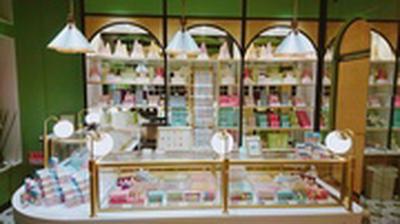 LADUREE 御殿場プレミアム・アウトレット店のアルバイト写真