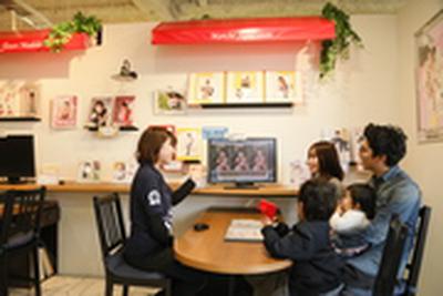 フォセット ポートピアパーク店のアルバイト写真