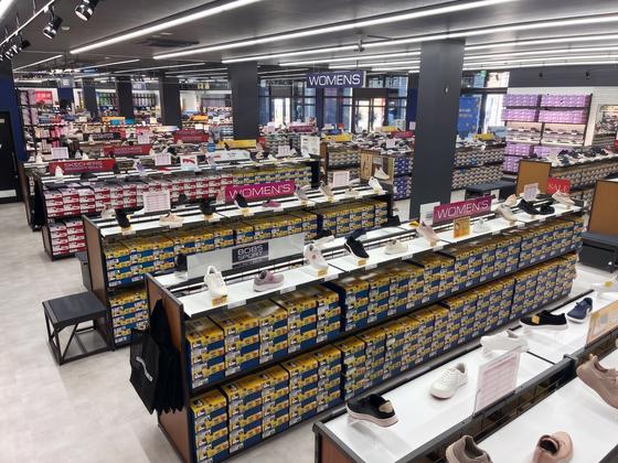 スケッチャーズアウトレット足利店のアルバイト写真