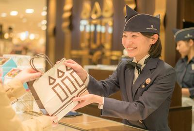 アンリ・シャルパンティエ　京都伊勢丹店のアルバイト写真
