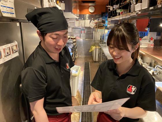 赤から 新潟万代シティ店のアルバイト写真