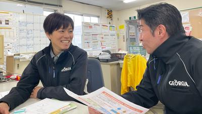 株式会社TEAMS 横須賀営業所 ドライバー(自販機管理)部門(正社員)自販機管理スタッフ(32595)のアルバイト写真