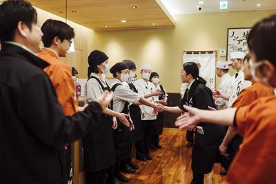 回転寿司寿司虎　益城インター店のアルバイト写真