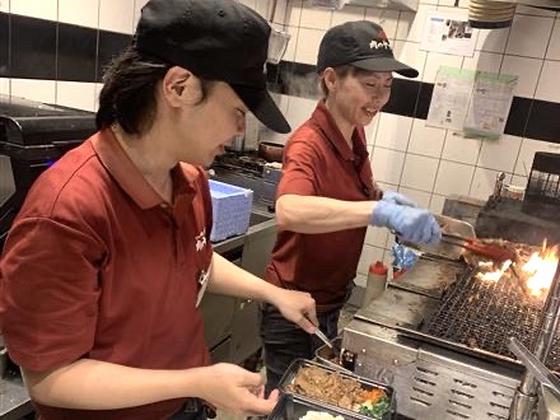 肉のヤマ牛　両国店[111136]2のアルバイト写真