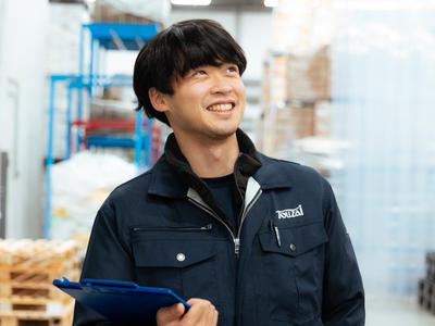 東西株式会社【物流管理者】日勤キャリア［02-01］のアルバイト写真