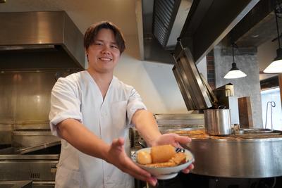 餃子と唐揚げの酒場 しんちゃん 京橋店/ホール・キッチンのアルバイト写真