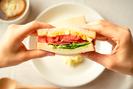 おむすび×サンドイッチ×スープが楽しめるカフェ カヤバヤ_002【024】のアルバイト写真