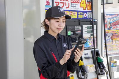 宇佐美ガソリンスタンド セルフ17号北本店(出光)(株式会社ユーオーエス) /113576syのアルバイト写真