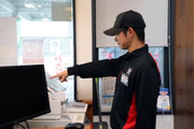 宇佐美ガソリンスタンド セルフ17号北本店(出光)(株式会社ユーオーエス) /113576syのアルバイト写真