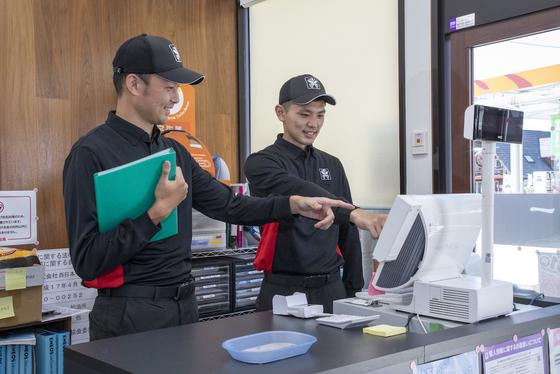 宇佐美ガソリンスタンド 16号柏藤ケ谷店(ENEOS)(株式会社ユーオーエス) /114078syのアルバイト写真