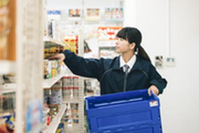 ポプラ千葉新港店/宇佐美ガソリンスタンド併設コンビニ(株式会社ユーオーエス) /1140740syのアルバイト写真