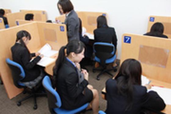 個別指導Axis 仲町台校のアルバイト写真