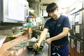 ミライザカ広島駅南口店　深夜スタッフ(ＡＰ＿０８１５）のアルバイト写真